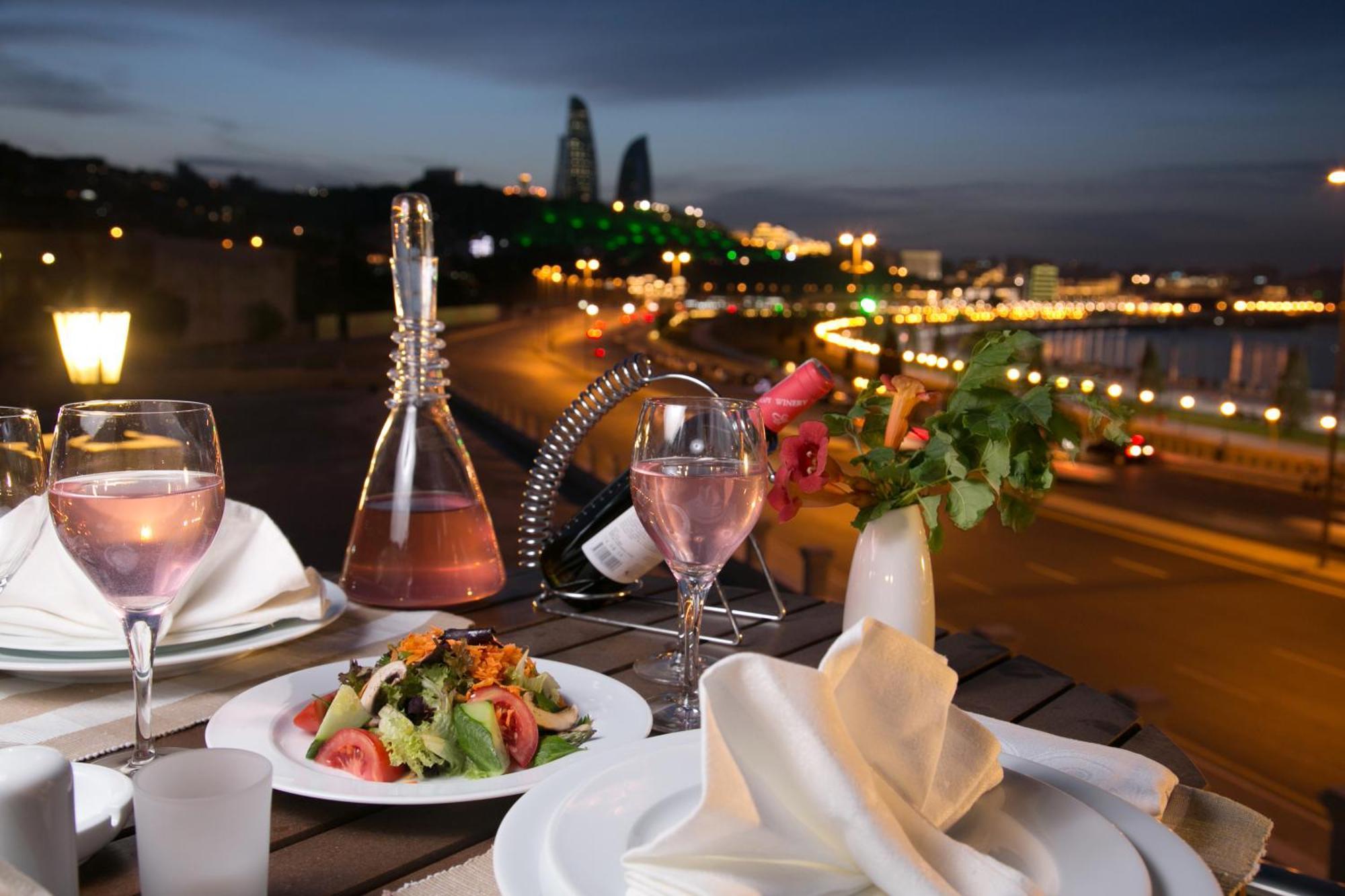 Golden Coast Hotel Баку Экстерьер фото