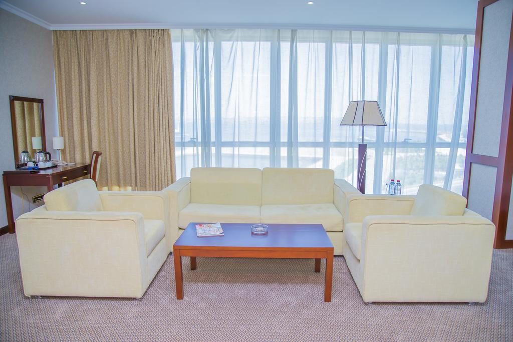 Golden Coast Hotel Баку Экстерьер фото