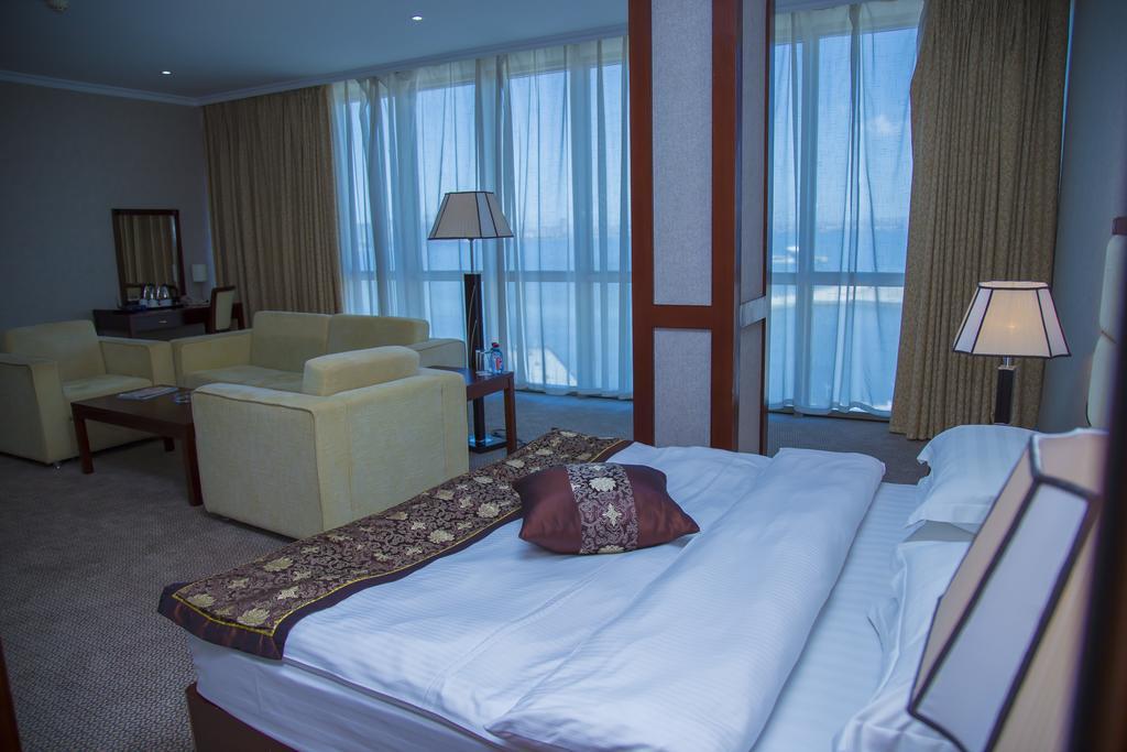 Golden Coast Hotel Баку Экстерьер фото