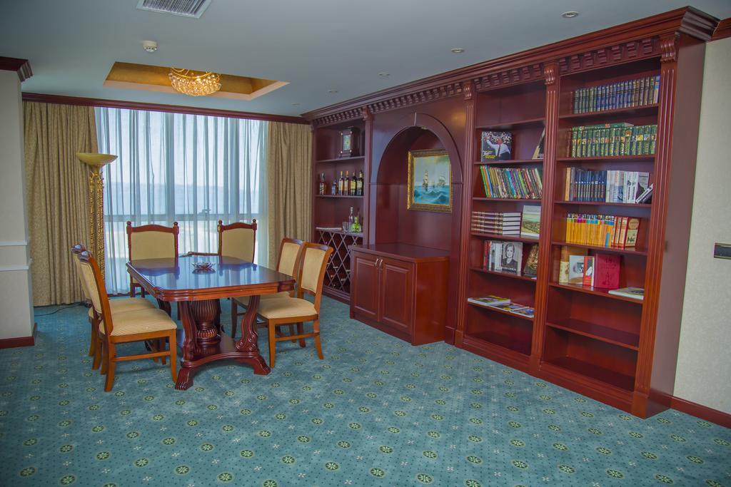 Golden Coast Hotel Баку Экстерьер фото